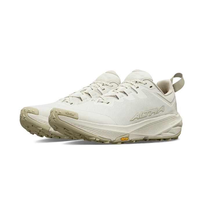 Altra Women’s Experience Wild 3+ Sand trail running shoe with Vibram grip available at Red Beard’s Outfitter in Mobile, Alabama