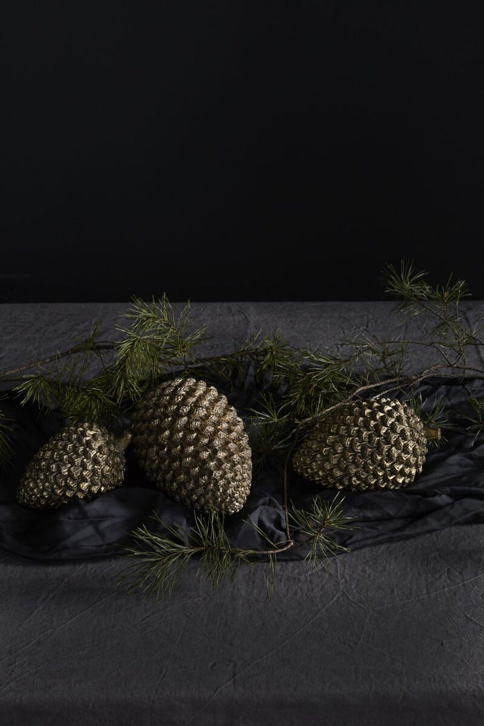 Brushed Gold Pinecones