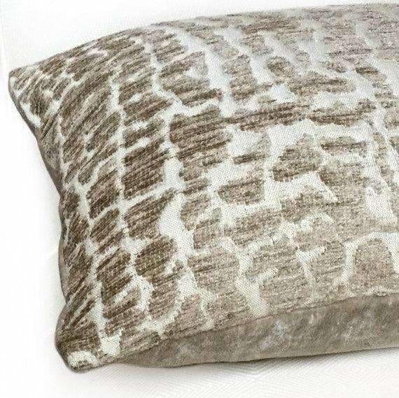 Sandy Beige Abstract Alligator Crocodile Pattern Texture Chenille Velvet Pillow Cover - Aloriam