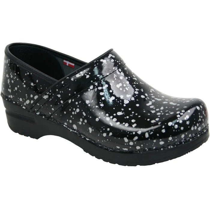 Misfit Women’s Slip Resistant Clog