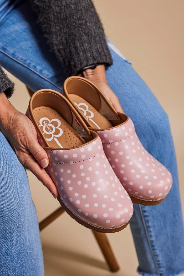 Roxbury Women’s Clog – Comfortable Leather Work & Fashion Clog