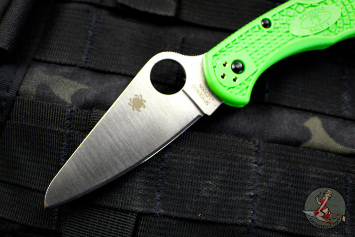 Spyderco Salt 2- Lockback- Green FRN Handle- LC200N Satin Flat Ground Blade C88FPGR2