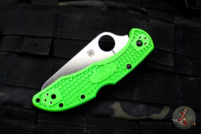 Spyderco Salt 2- Lockback- Green FRN Handle- LC200N Satin Flat Ground Blade C88FPGR2